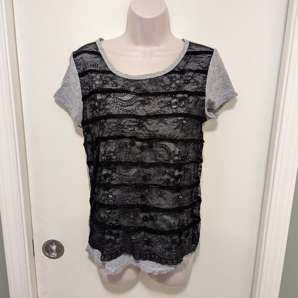 Women's Ann Taylor Loft Gray and Black Lace Top size Medium